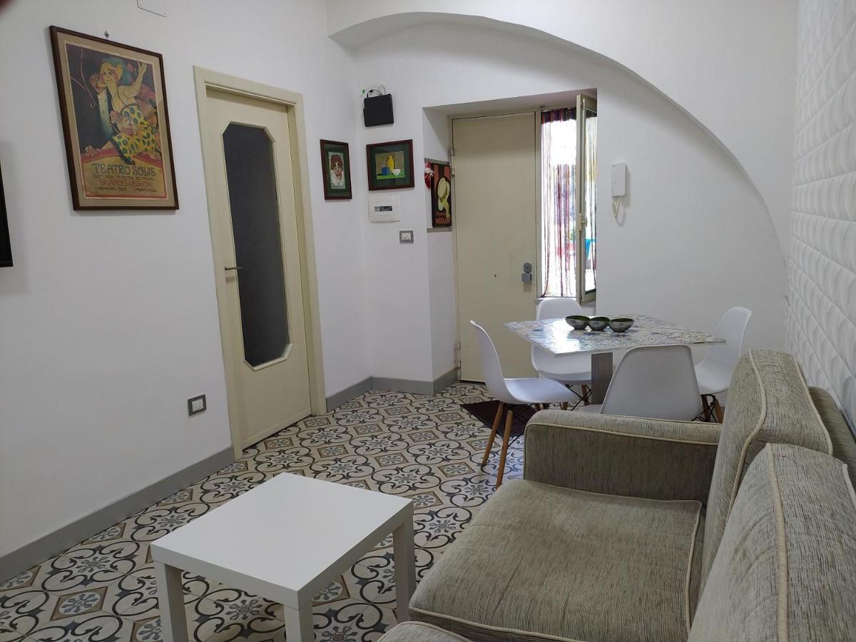 Casa Vacanze Maison Zio Bruno A' Scalinatella 나폴리 외부 사진
